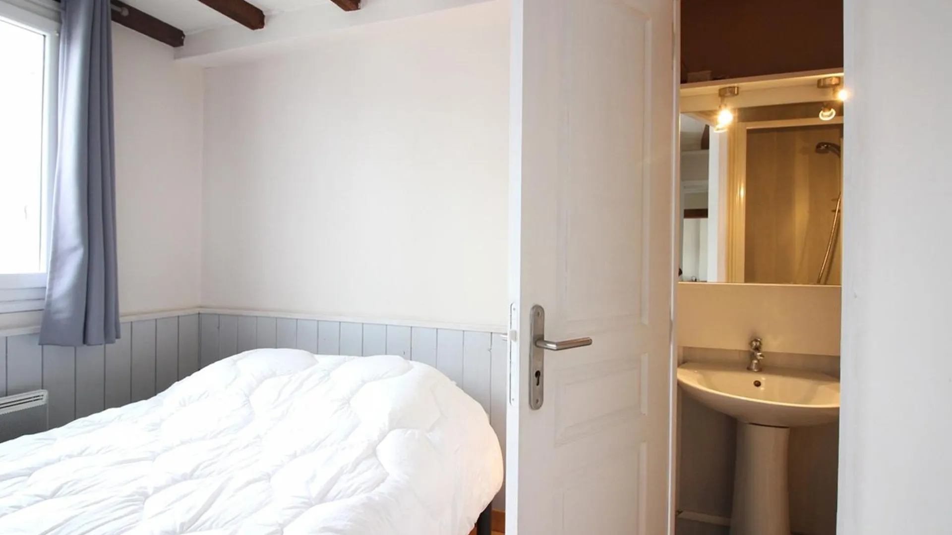 Appartement F3 De 50M² Au Coeur De Mont-Dore Avec 2 Chambres, Cuisine Equipee Et 2 Salles D'Eau - Fr-1-415-145